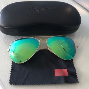 Ray-Ban Aviator Sunglasses